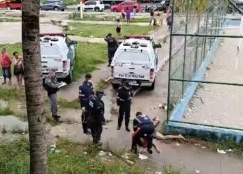Homem é executado e tem corpo arrastado por 500 metros na Zona Sul de Manausl