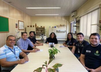 Governo do Amazonas beneficia idosos por meio das Feiras de Produtos Regionais