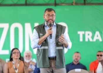 Wilson Lima reforça combate a doenças como dengue, oropouche e malária com entrega de equipamentos e veículos a municípios