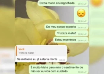 Professora é demitida após ter nude vazado por alunos