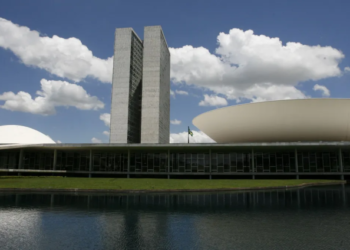 Proposta para fim da reeleição já foi apresentada 57 vezes no Congresso