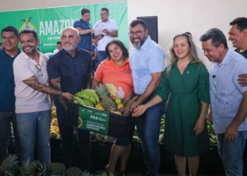 Wilson anuncia R$ 220 mi para infraestrutura e fomento a agricultores em Itacoatiara