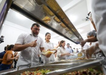 Reinauguração de restaurante do programa Prato Cheio fortalece segurança alimentar em Parintins