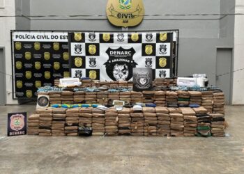 Mãe e filhos são presos com meia tonelada de maconha avaliada em R$ 7,5 mi em Manaus