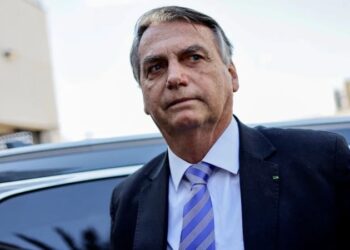 “Perseguição sem fim”, diz Bolsonaro no Twitter sobre decisão de Moraes que mantém sua inelegibilidade
