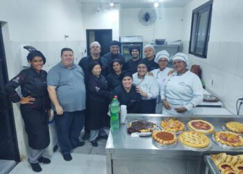 Feira de Gastronomia é promovida por alunos de faculdade em Manaus