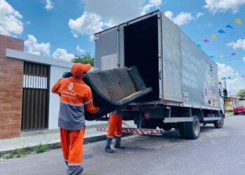 Serviço ‘Coleta Agendada’ recolhe mais de 58 mil grandes objetos e impede descarte irregular em Manaus