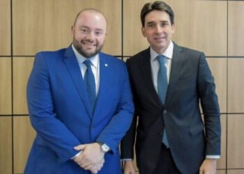 Sedurb e Ministério dos Transportes debatem reestruturação e reformas dos aeroportos no interior do Amazonas
