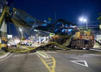 Prefeitura de Manaus instala semáforo para facilitar travessia de pedestres na Torquato Tapajósl