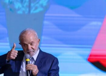 Após visitar Pantanal, Lula sanciona política para combater incêndios
