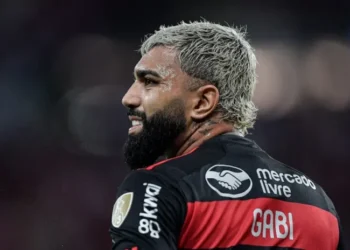 Gabigol tem processo anulado e fica impedido de jogar pelo Flamengo