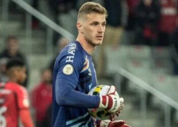 Bento vai para o Al-Nassr como goleiro brasileiro mais caro