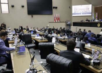 Aleam retoma atividades plenárias nesta quinta-feira (1)