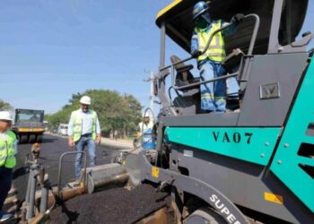 Governador Wilson Lima vistoria obras de modernização da Rodovia AM-010
