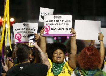 Novos projetos de Lei sobre aborto buscam tornar legislação mais rígida