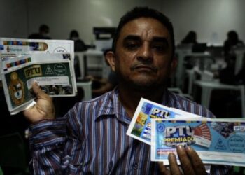 Defensoria Pública realiza segundo mutirão do IPTU, no bairro Crespo, Zona Sul de Manaus