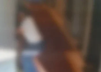 Médica é presa após se esconder em armário para tentar matar ex-marido a tiros
