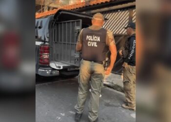 Quarteto é preso por roubo a residência no bairro Parque 10, em Manaus