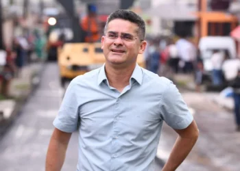 Em 1º lugar, David Almeida amplia distância de Alberto Neto, aponta pesquisa Eficaz