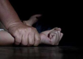 Líder religioso é preso por abuso sexual de 50 crianças