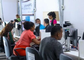 Sine Amazonas divulga 414 vagas de emprego para esta quarta-feira