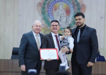 David Almeida e 41 vereadores eleitos são diplomados em Manaus