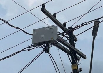 Lei que proibia medidores aéreos de energia em Manaus é anulada