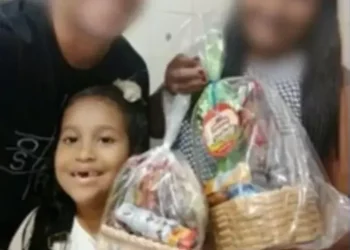 Menina de 12 anos morre baleada durante tiroteio