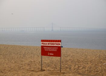 Praia da Ponta Negra será liberada para banho nesta quinta (26)