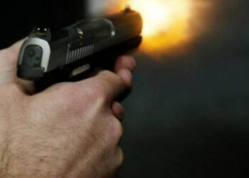Jovem atingida com tiro na cabeça no Rio apresenta estabilidade