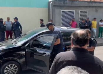 Funcionário da prefeitura é encontrado morto dentro de carro em Manaus