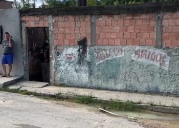 Pistoleiros invadem casa e executam homem a tiros na Zona Leste de Manaus