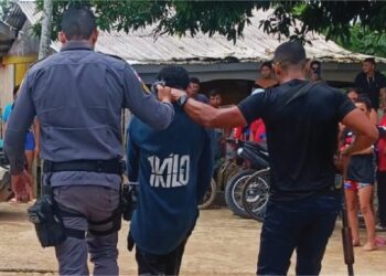Homem é preso por matar a facadas jovem que dormia em embarcação no AM