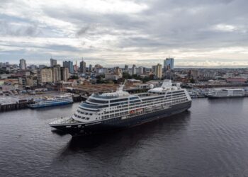 Temporada de Cruzeiros 2024/2025: Azamara Journey visita pela primeira vez o Amazonas