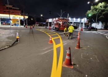Prefeitura amplia sinalização viária e oferece mais segurança no trânsito em Manaus