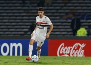 Oscar tem nova lesão na coxa constatada e vira desfalque para o São Paulo contra o Galo