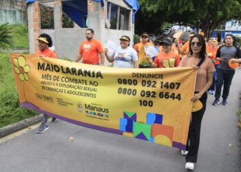 Prefeitura de Manaus promove caminhada de conscientização sobre o ‘Maio Laranja’ na zona Sul