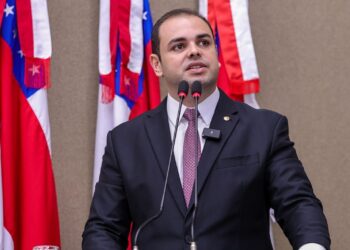 Luta antirracista amplia mecanismos de proteção a partir de lei de autoria do deputado Roberto Cidade