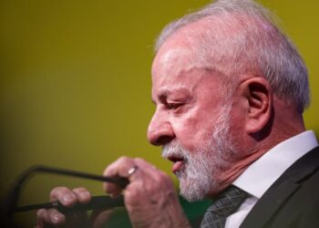 Lula dá “bronca” em equipe durante evento no PR: “Cadê as entregas?”