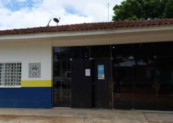 Homem é preso por ameaçar a mãe em Carauari