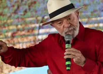 Programa de médicos especialistas será lançado na sexta-feira (30), diz Lula