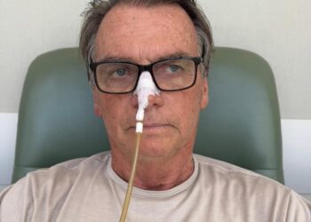 Bolsonaro diz que pode ter alta hospitalar neste domingo