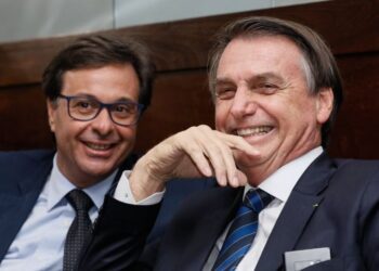 Ex-ministro alega gastos milionários de Bolsonaro e pede mais doações