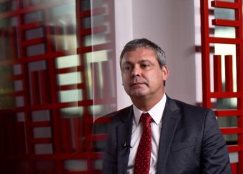 Lindbergh depõe à PF sobre Eduardo Bolsonaro: “É um golpe continuado”