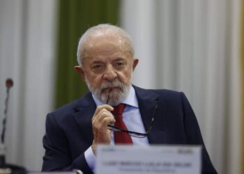 Desaprovação ao governo Lula atinge 56,7%, segundo Paraná Pesquisas
