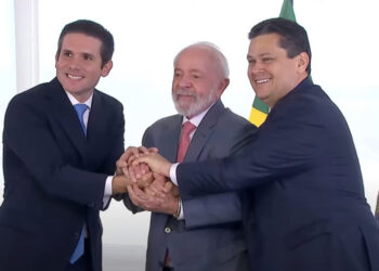 Após derrota no Congresso, Lula tenta reaproximação com chefes do Legislativo e avalia recorrer ao STF