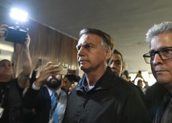 Após decisão de Moraes, Bolsonaro não participa de coletiva do PL