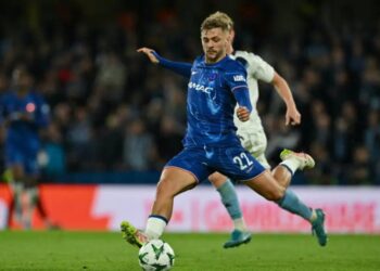 Everton acerta com meia do Chelsea por mais de R$ 200 milhões