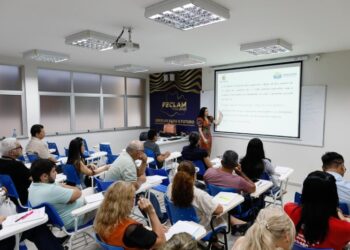 Manaus debate avanços e desafios da Lei Maria da Penha com participação da vereadora Professora Jacqueline