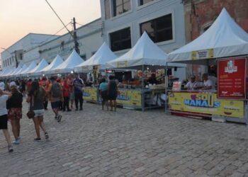 Prefeitura de Manaus e Abrasel-AM firmam parceria para fortalecer a gastronomia no ‘#SouManaus Passo a Paço 2025